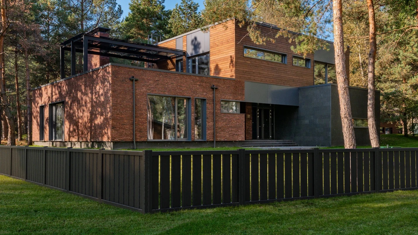 Semi Private Composite Fencing