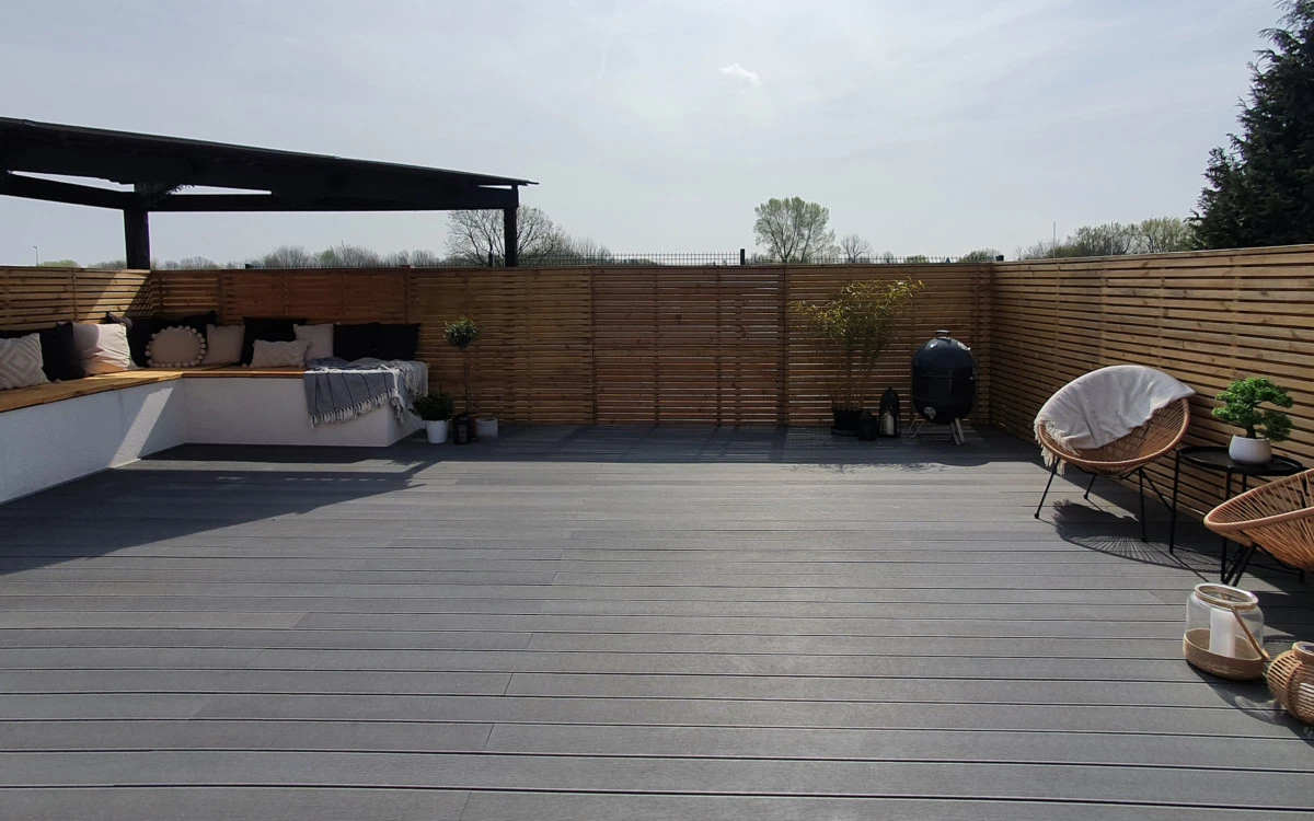 WPC Anti-Slip Flooring (Anti Slip Composite Decking Boards)