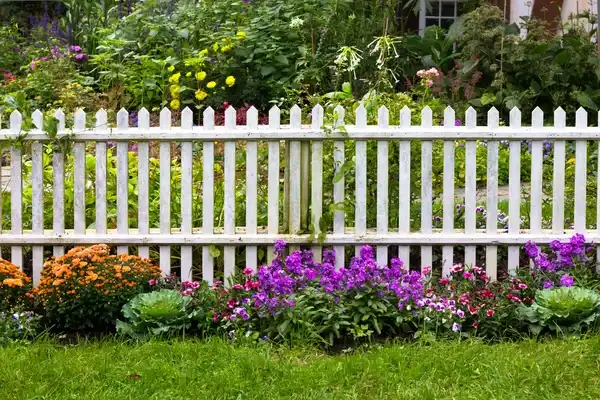 White Picket Fence Edging