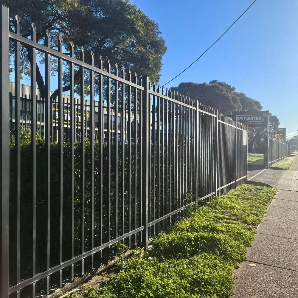 Galvanized Steel Picket Fence Galvanized Steel Picket Fence