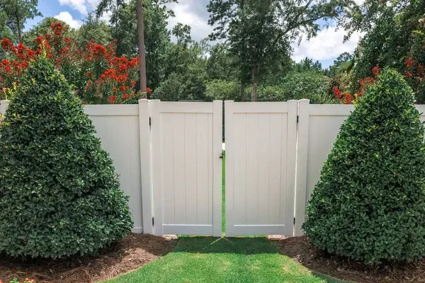 White Vinyl Fence Door White Vinyl Fence Door
